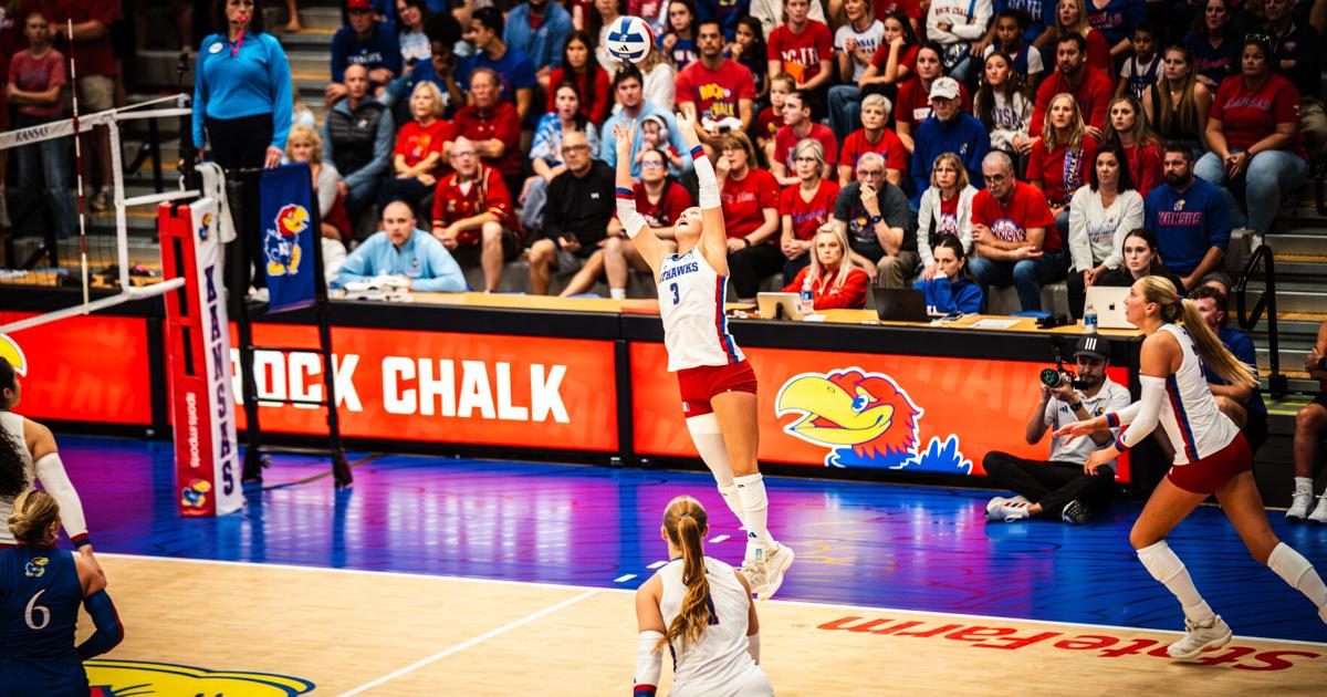 Kansas volleyball sweeps Sunflower Showdown in Manhattan | Sports
