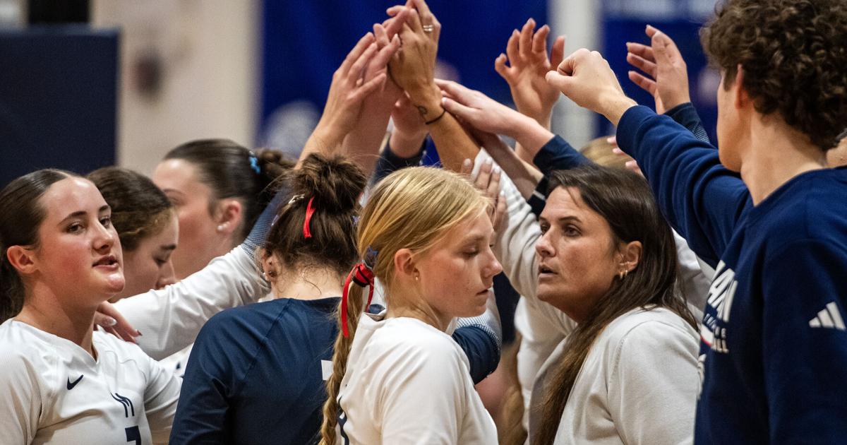 MHS volleyball celebrates seniors with home sweeps | Sports