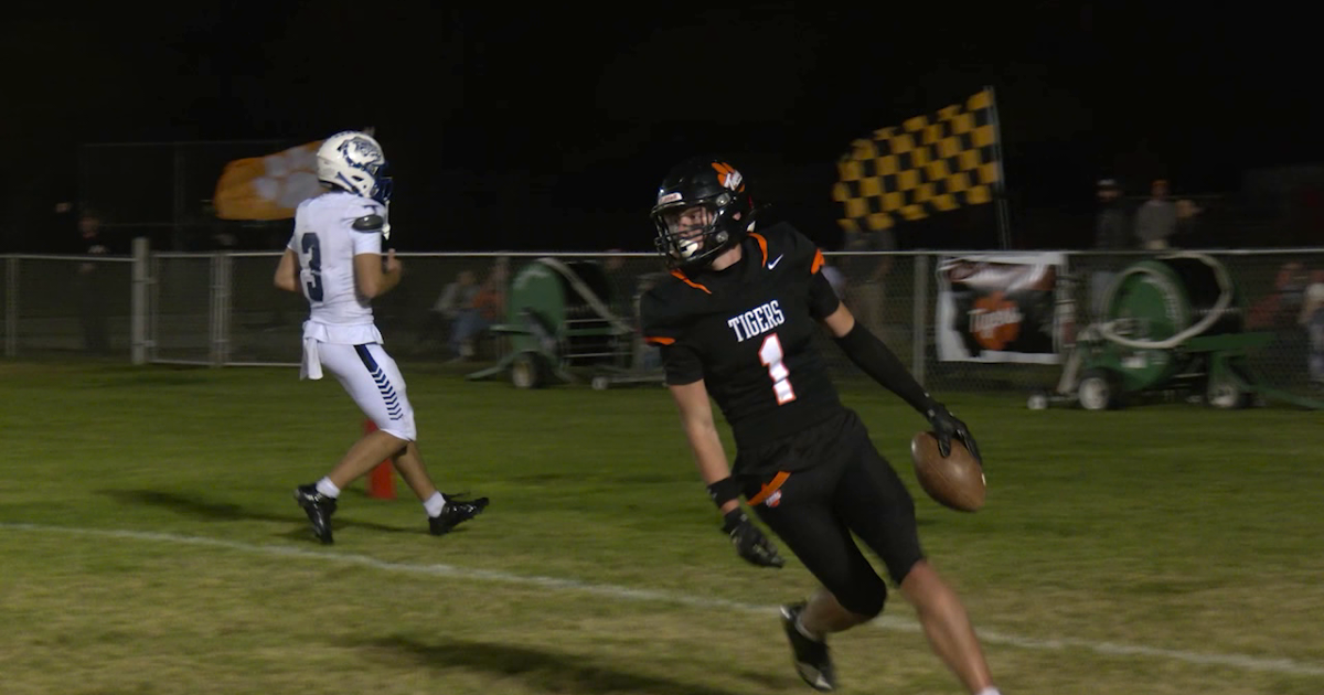 Manhattan Tigers tear through Townsend 46-0 | Montana High School Sports