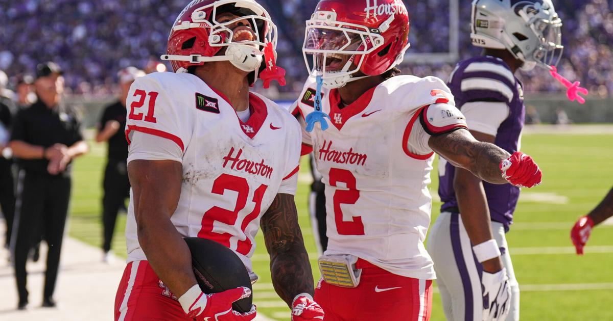 Weigman throws 4 TD passes to Overmyer in No. 22 Houston's 35-16 win over Kansas State