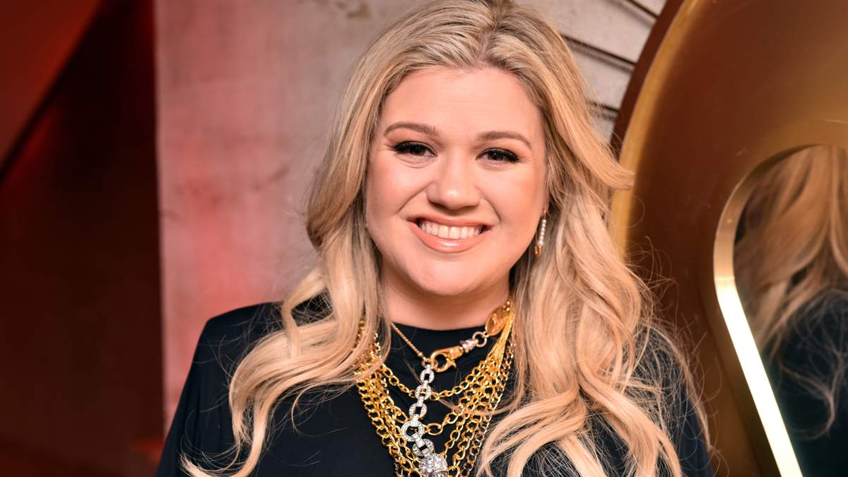 Kelly Clarkson Says Brooklyn Store Gave Her the ‘Pretty Woman’ Treatment