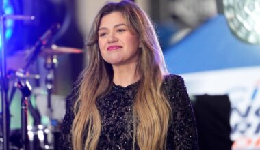 Brooklyn Store Responds To Kelly Clarkson's 'Pretty Woman' Claims