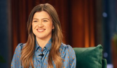 Kelly Clarkson Said She Received 'Pretty Woman' Treatment at NYC Shop