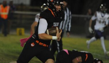 Manhattan routs Jefferson in top 5 showdown to clinch fourth straight conference championship