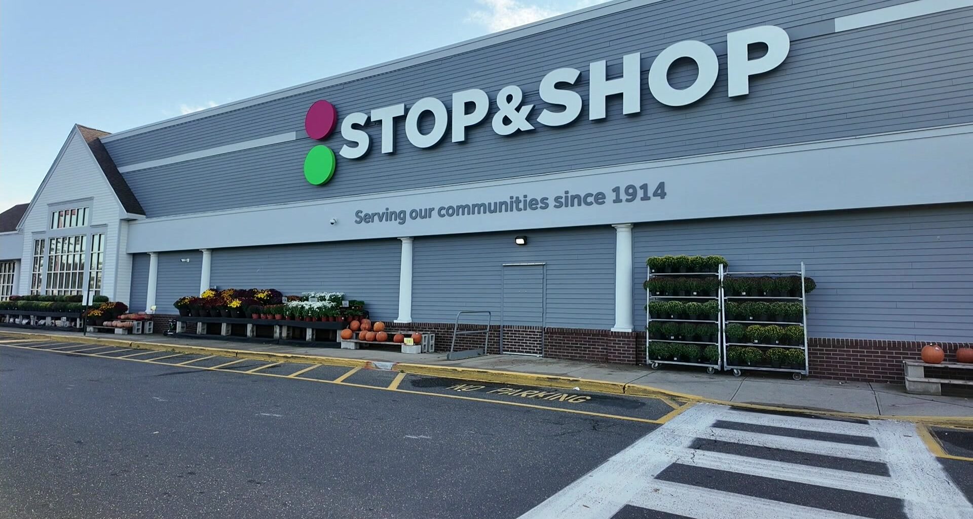 5PM LI_StopShop_ajc_2026-10-14-17-52-22