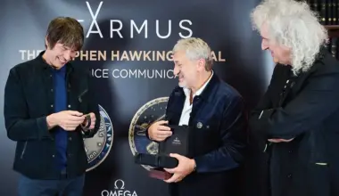 Armenian Astrophysicist Garik Israelian and Queen’s Brian May Honor Physicist Brian Cox With Stephen Hawking Medal