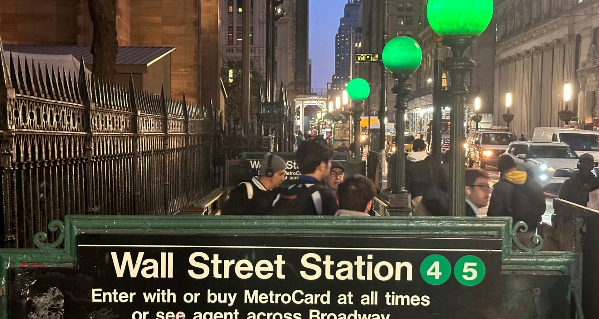 US stocks flirt with a record after oil prices ease