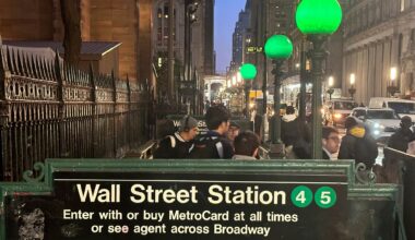 US stocks flirt with a record after oil prices ease