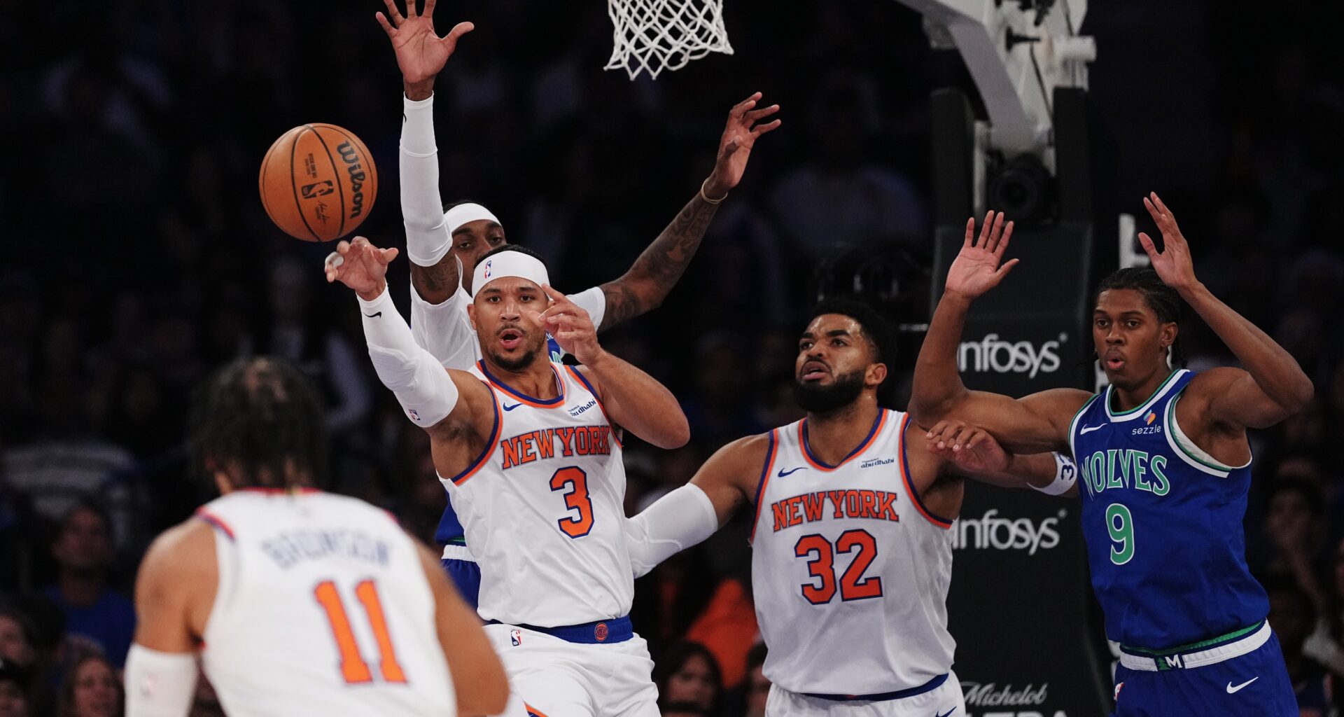 Knicks lose 3rd straight preseason game by double digits