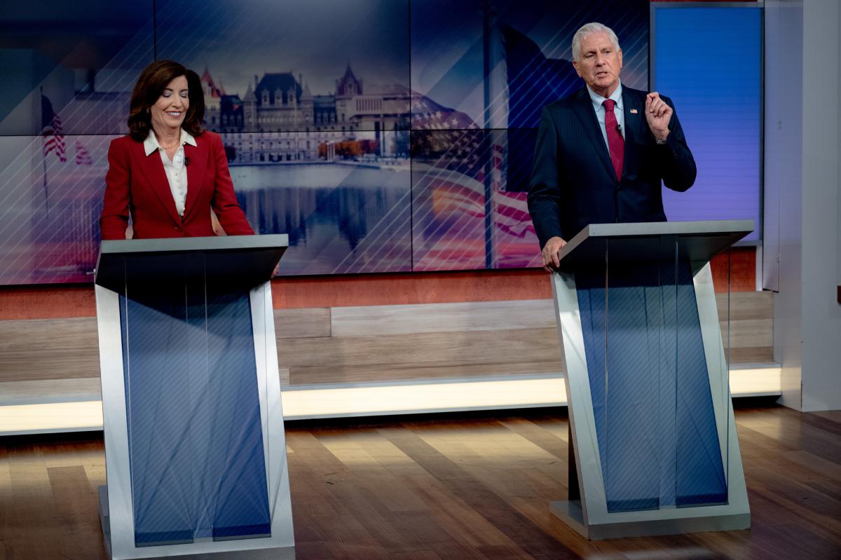 Hochul looked like a ‘deer in the headlights’ during NY gov debate against Blakeman: body language expert