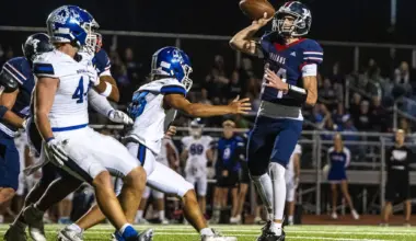 Manhattan High football claims Centennial League title, blanking Washburn Rural 46-0