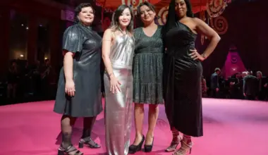 Pink Runway returns to Brooklyn Museum for 15th anniversary celebrating breast cancer survivors • Brooklyn Paper