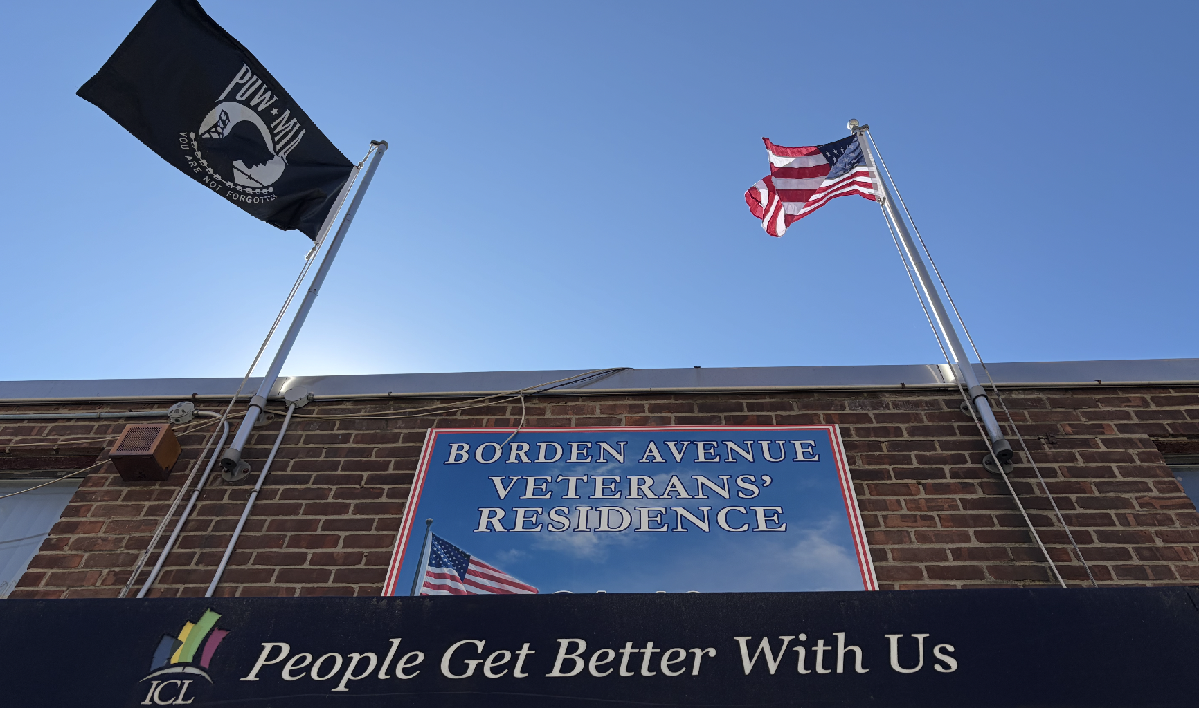 Officials decry conditions at Queens veterans’ shelter — Queens Daily Eagle
