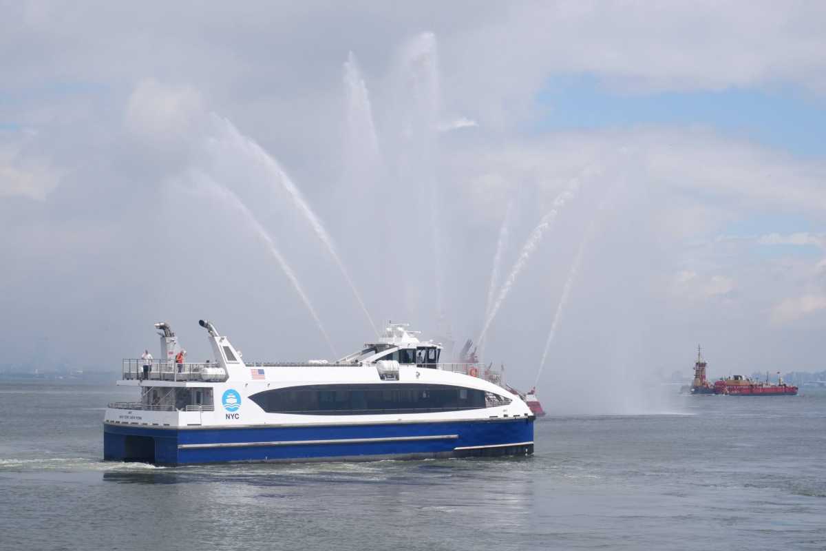 NYC Ferry fare hikes coming Oct. 19, as system gives middle schoolers discounted trips