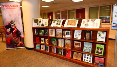 Taipei Economic and Cultural Office in New York donates 7,417 books to Queens College library – QNS