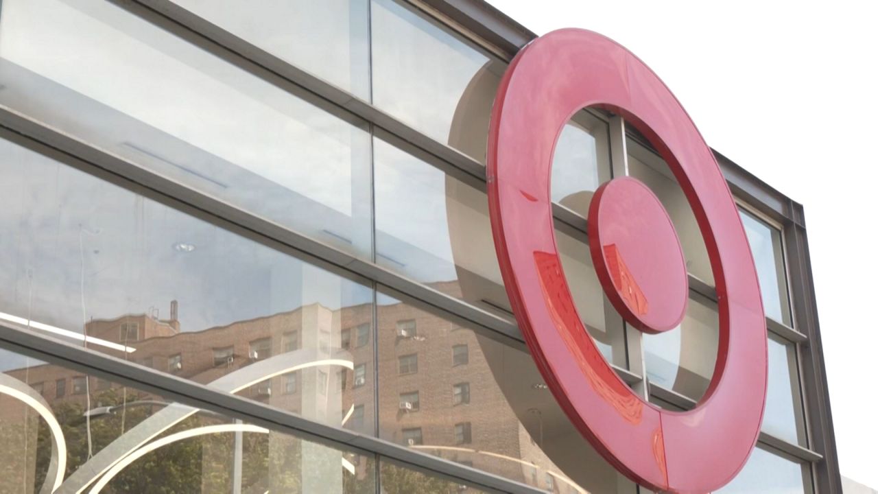 The LLC that also owns the parking lot did not respond to NY1’s requests for comment. (Spectrum News NY1)