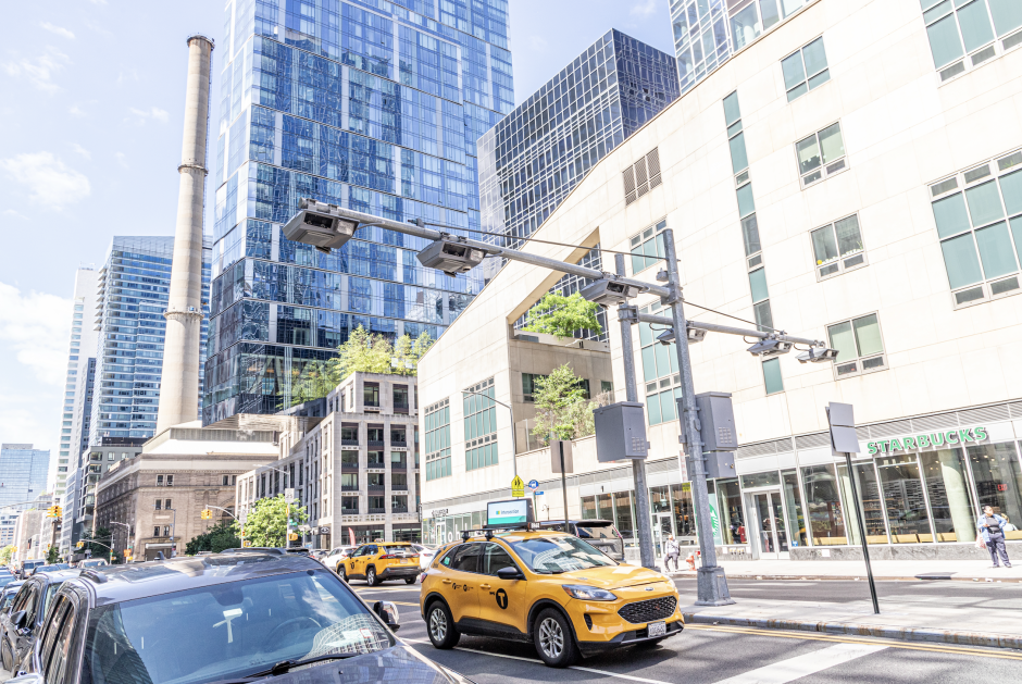 Report: Ending Federal Commuter Tax Benefit Would Put Thousands More Cars in Manhattan
