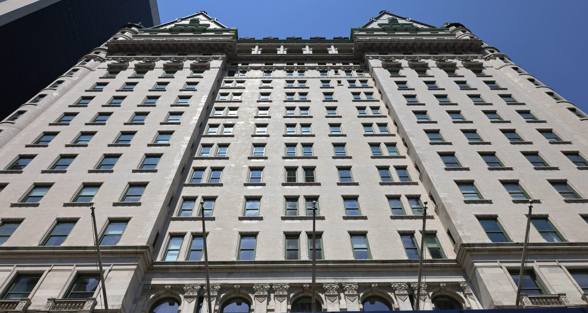 NYC's iconic Plaza Hotel to close down for 4-year facade renovation