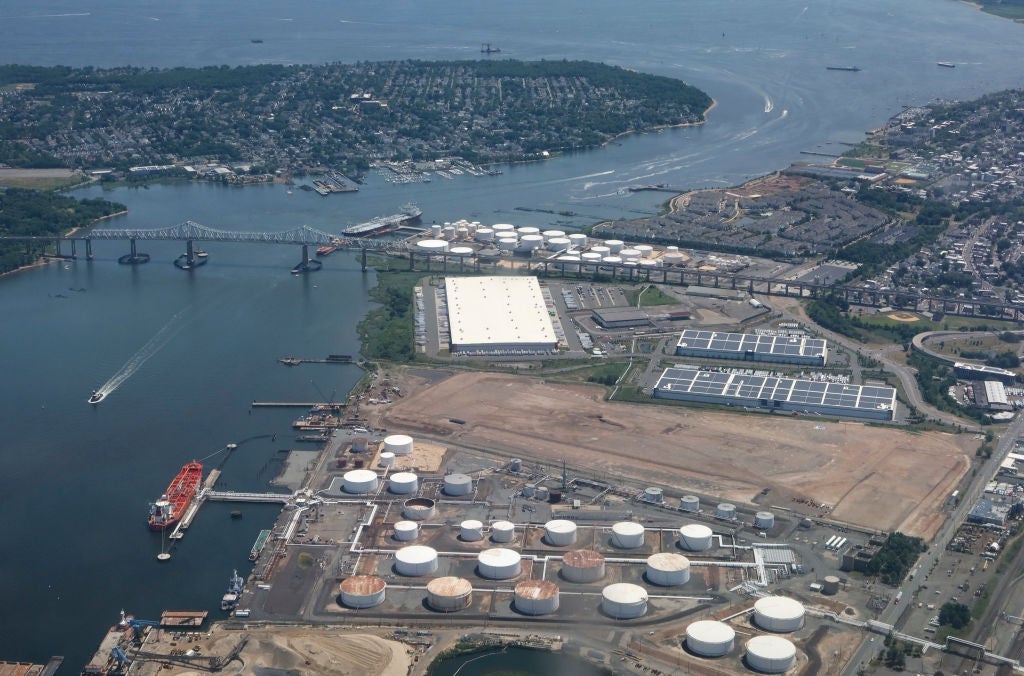 Lawmakers Urge Urgent Action on Aging Outerbridge Crossing Amid Rising Traffic Woes