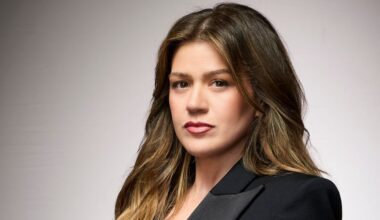 Kelly Clarkson’s $15,000 bird feud with a Brooklyn shop and the lesson about customer service