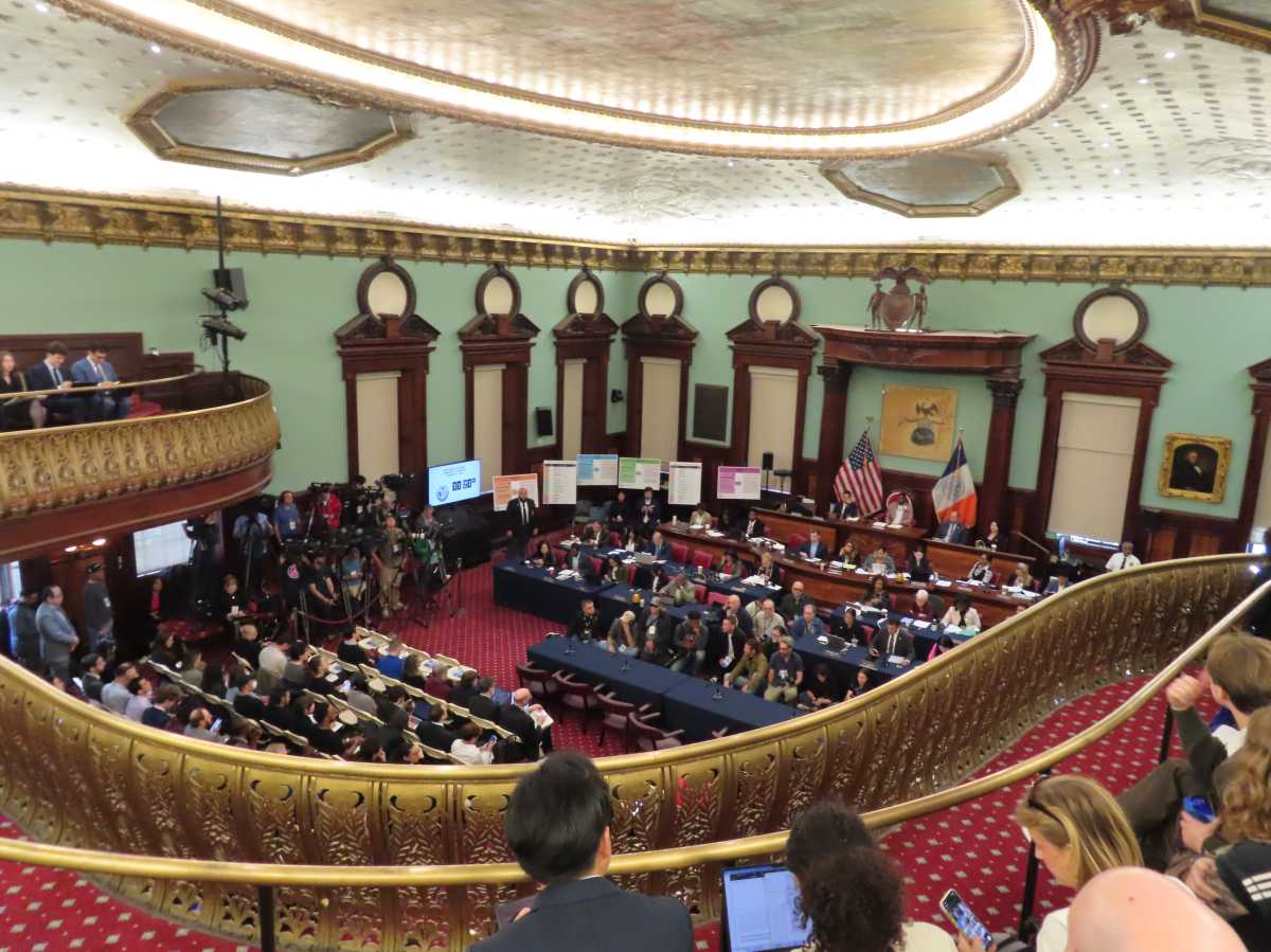 Queens representatives lead the AI conversation in City Council – QNS