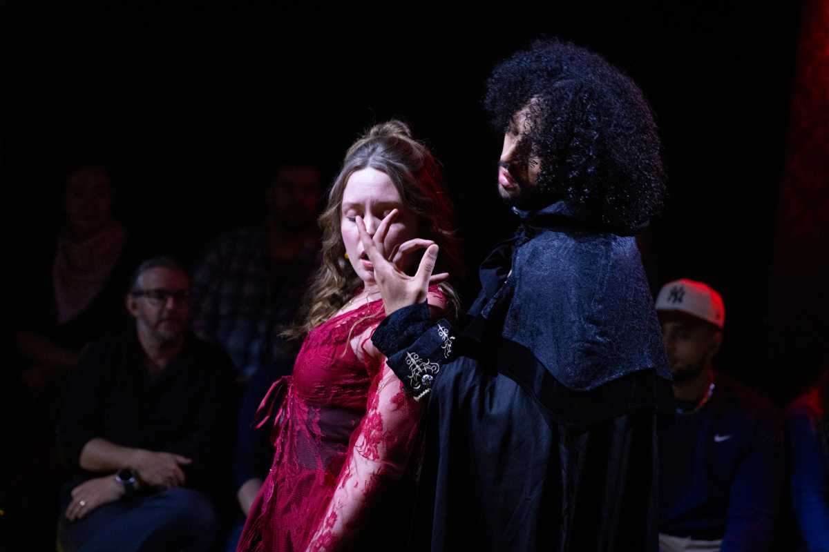 ‘Drunk Dracula’ returns to New York City, putting a boozy spin on a classic tale