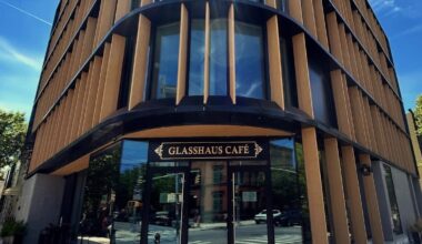 Glasshaus, a Family-Owned Café, Offers Coffee, Sandwiches and More