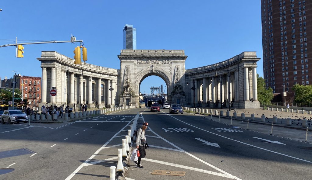 Fixing Canal Street Means Rethinking the Manhattan Bridge Itself: Experts