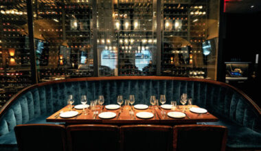 NYC Restaurants Shut Off Air Conditioning, Close on Sundays as Costs Surge