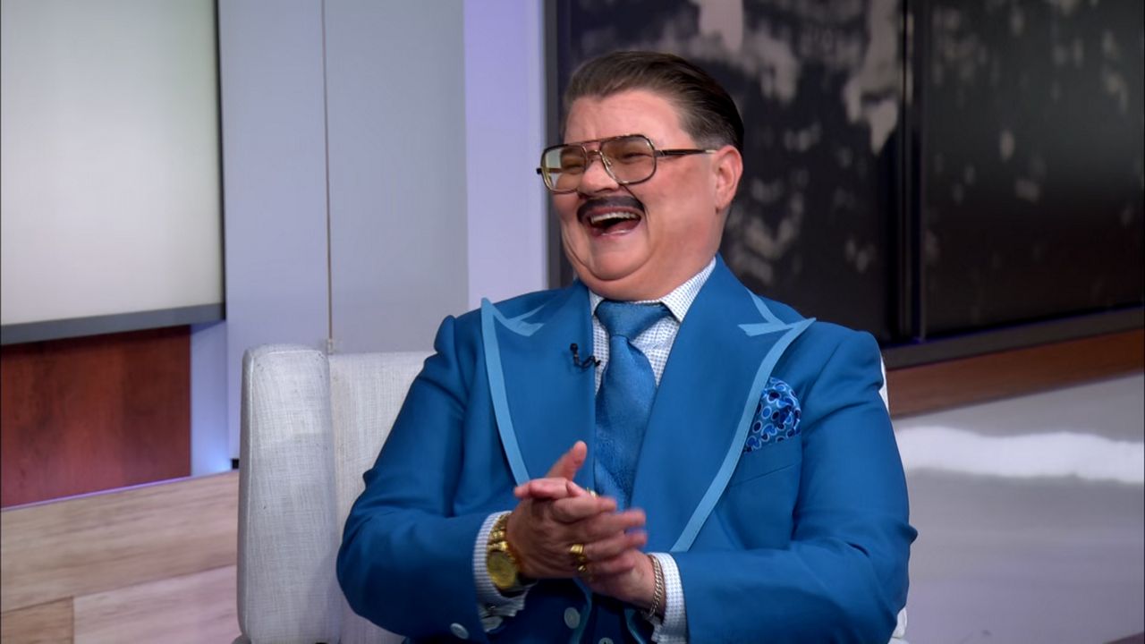 NYC comedy favorite Murray Hill releases tell-all memoir