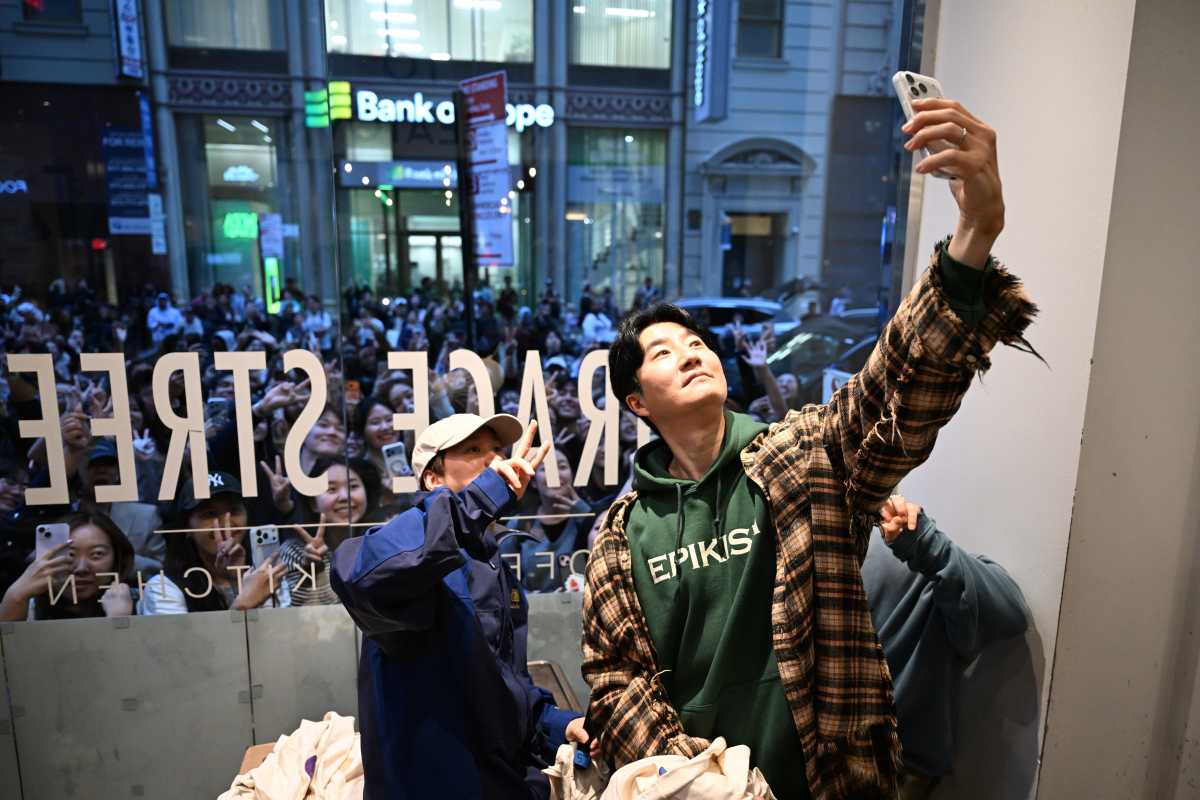 Epik High kicked off their North American tour in New York City last week, meeting fans beforehand.