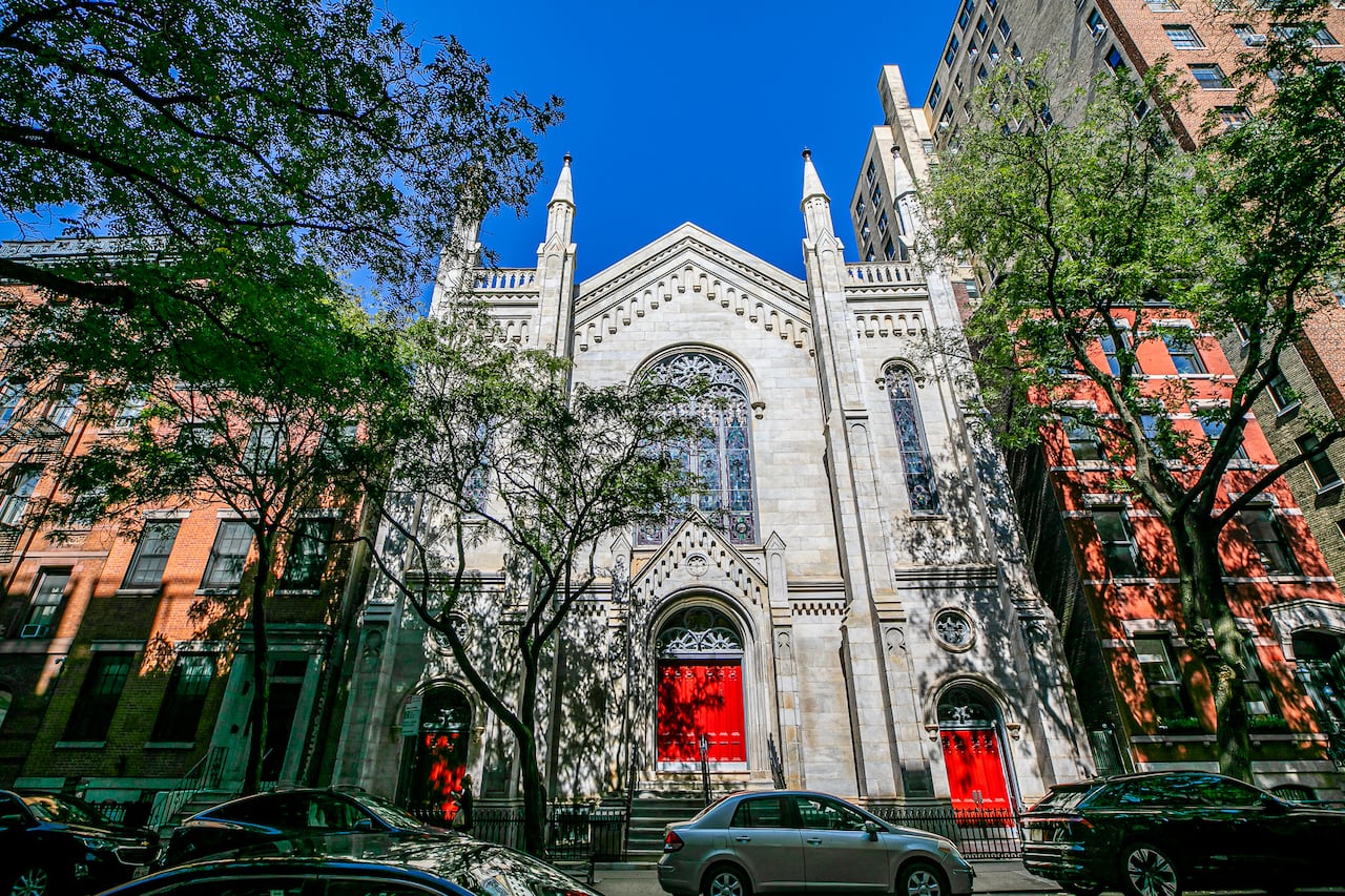Musician lists historic NYC penthouse for nearly $19M. Here’s a look inside.