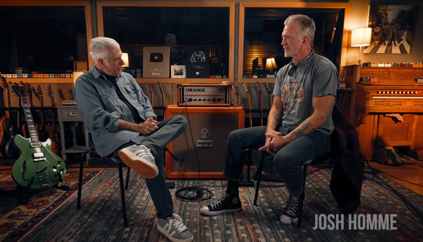 Josh Homme of Queens of The Stone Age Joins Rick Beato to Discuss the Making of "Perfecth" - Co-Founding Kyuss, and His Favorite Custom Guitars