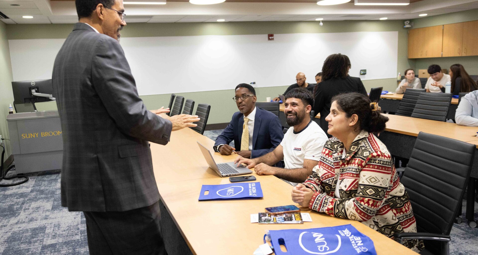 SUNY Chancellor King encourages New York students to fill out FAFSA to receive financial aid – Saratogian
