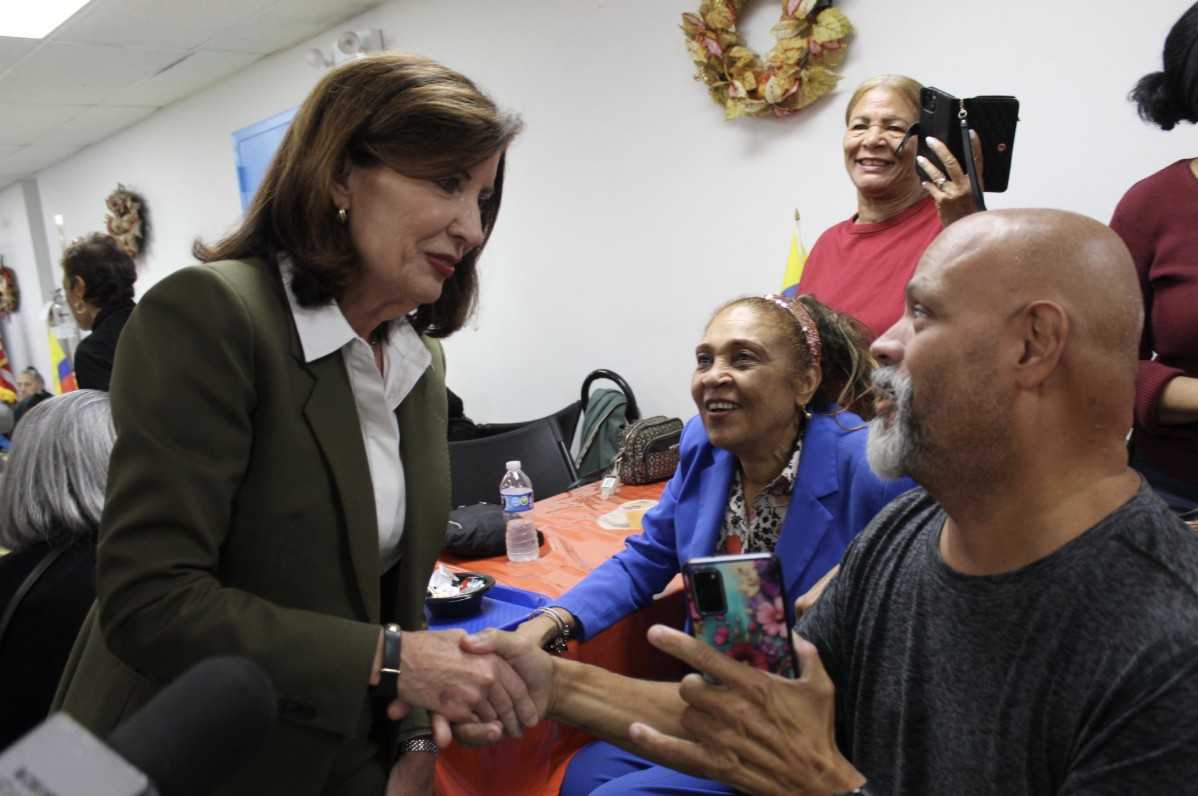 Gov. Kathy Hochul visits Bronx seniors to promote Energy Affordability Program expanded to 2.5 million households – Bronx Times