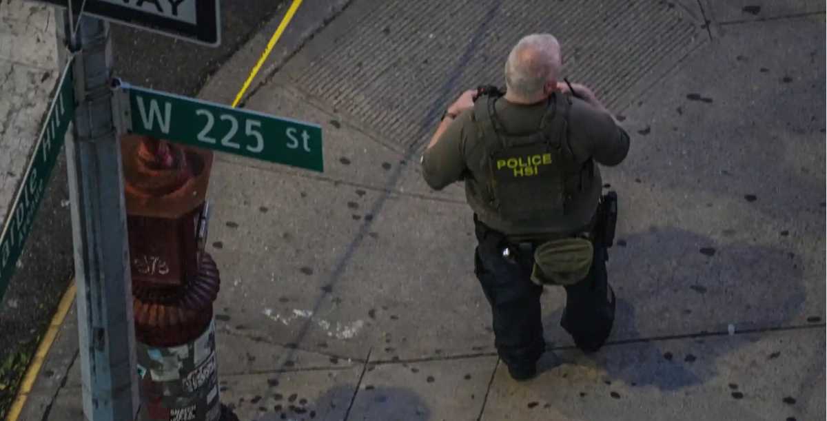 Queens electeds renew calls for ICE to be abolished in wake of Marble Hill shooting – QNS
