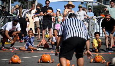 Photos: Manhattan Beach hosts 36th annual Pumpkin Race – Daily Breeze