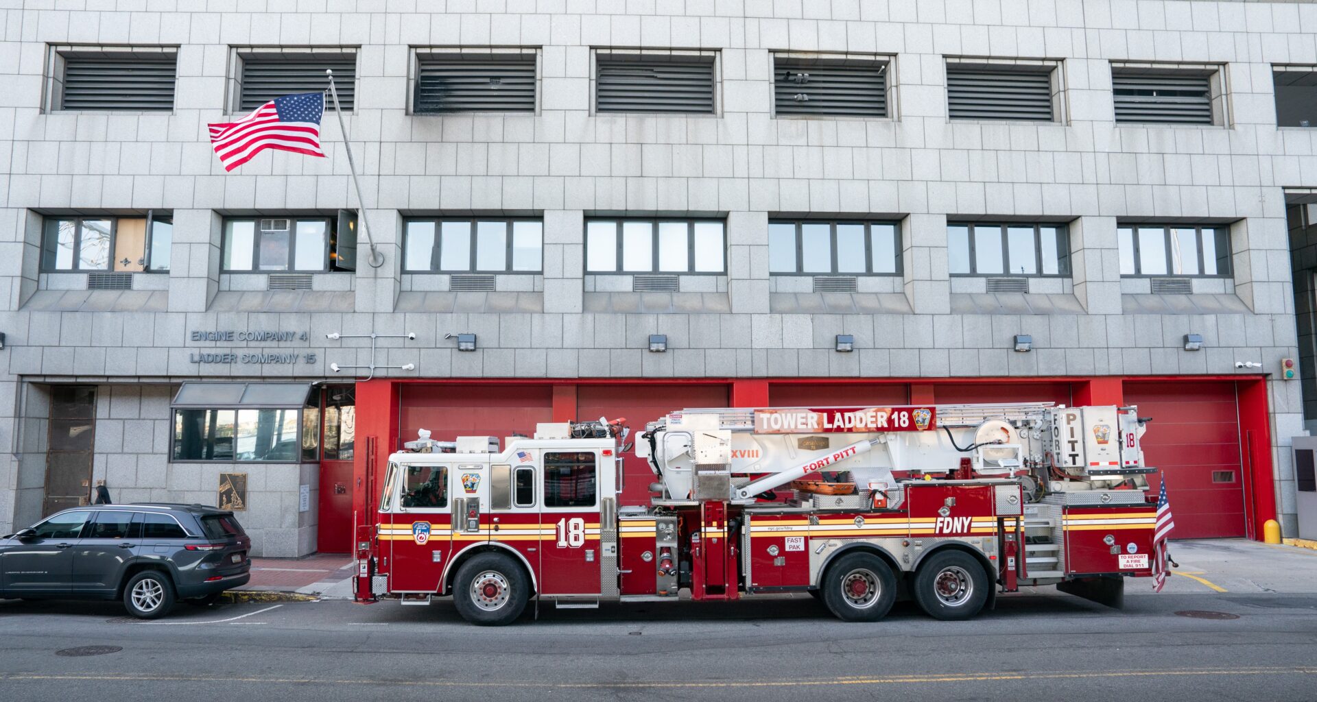 Bag containing white powder found at FDNY firehouse in Lower Manhattan