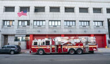 Bag containing white powder found at FDNY firehouse in Lower Manhattan
