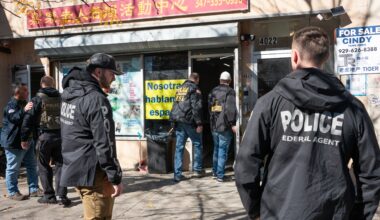 Feds, state investigators raid Brooklyn adult day care centers in healthcare fraud probe