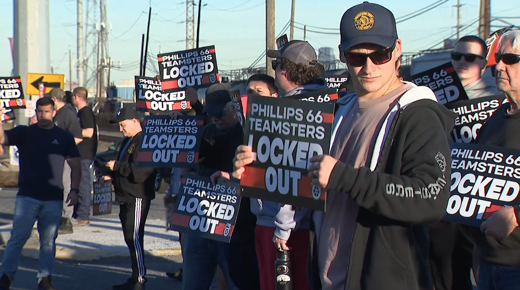 News 12 | Connecticut | Union Represented Employees Of Linden Refinery Locked Out As Contracts Expire