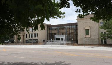 USD 383 bans Henke from school property