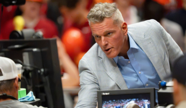 Pat McAfee takes aim at NYT on 'College GameDay'