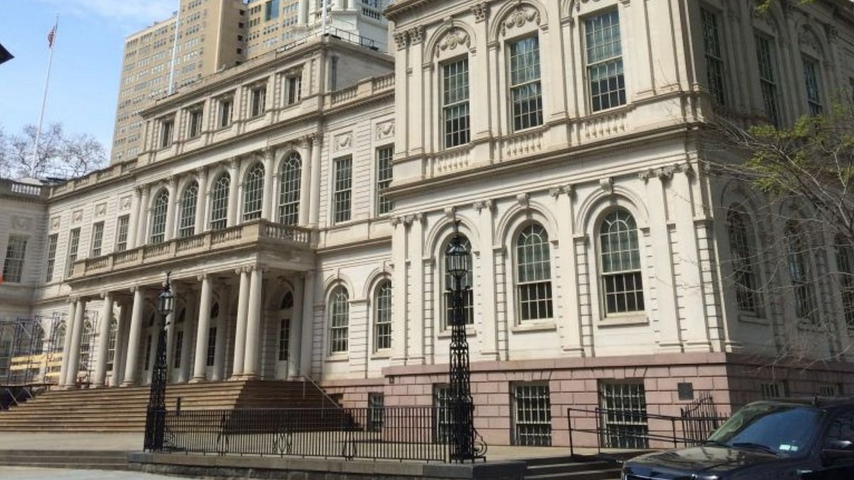 What new laws will come into effect in NYC in October? – NBC New York