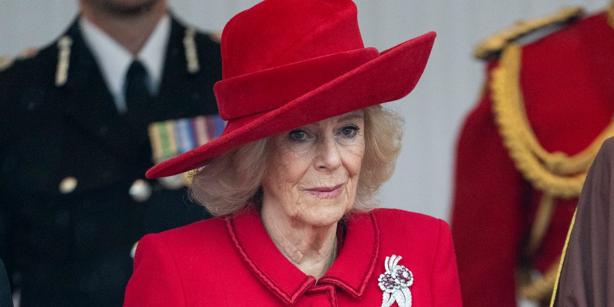 Queen Camilla Wears the Queen Mother’s Cartier Ruby Brooches for the Oman State Visit