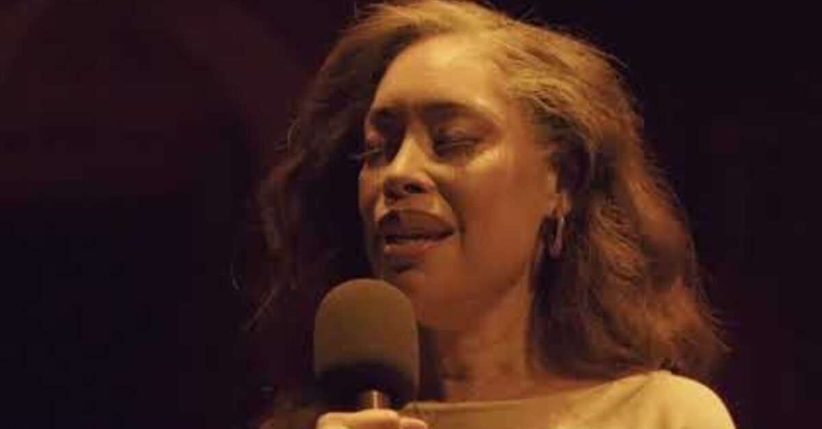Video: Gina Torres Sings 'Dos Gardenias' From Buena Vista Social Club on Broadway