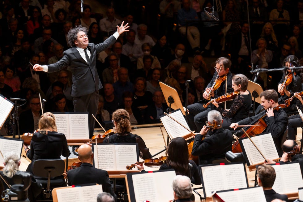 gustavo dudamel conducts the new york philharmonic performing world premiere of zosha di castri "invisible house," john adams "on the transmigration of souls," and prokofiev symphony no 5 with new york philharmonic chorus and brookly youth chorus at david geffen hall, 9162026 photo by chris lee gustavo dudamel conducts the new york philharmonic performing world premiere of zosha di castri "invisible house," john adams "on the transmigration of souls," and prokofiev symphony no 5 with new york philharmonic chorus and brookly youth chorus at david geffen hall, 9162026 photo by chris lee