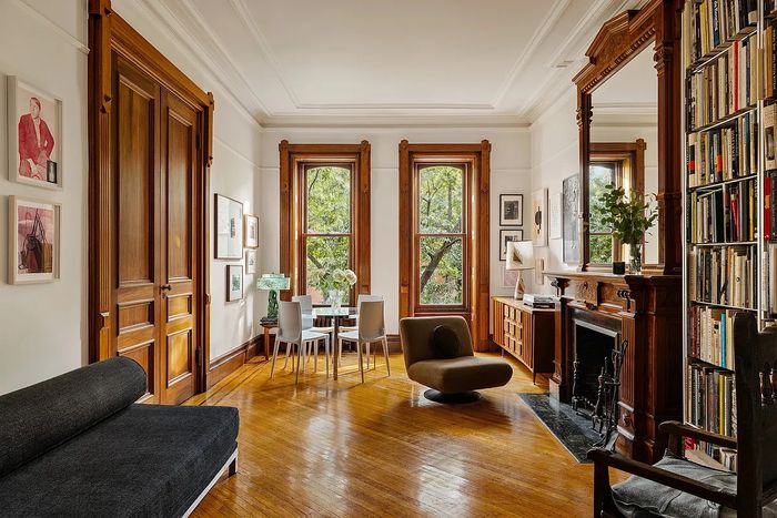 As seen in this listing photo, this one-bedroom in Brooklyn Heights gets great south-facing light thanks to the original oversize windows.