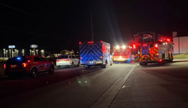 Crews battle Manhattan furniture store fire; 1 firefighter evaluated