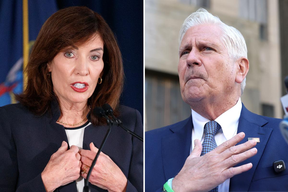 Hochul clinging to double digit lead over Republican Bruce Blakeman in NY governor's race: poll